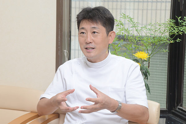 茂苅拡治院長 もがり歯科医院3