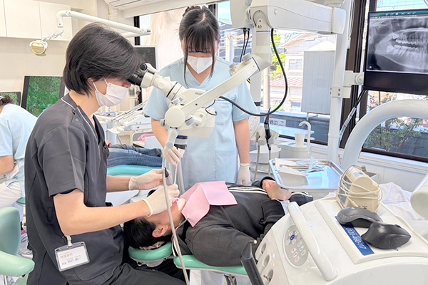 西村航一理事長 岡部歯科3