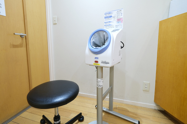 室賀一宏院長 オペラシティクリニック3