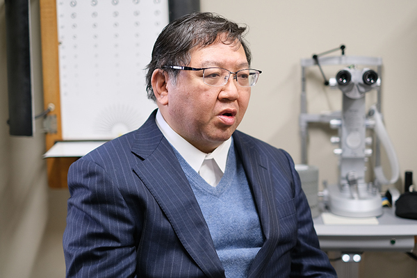 儘田直樹院長 ママダ眼科4