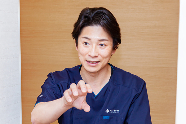 勝部寛院長 淀屋橋勝部歯科4