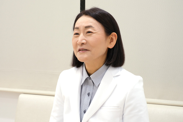 金子良恵院長 桜川よしえクリニック4