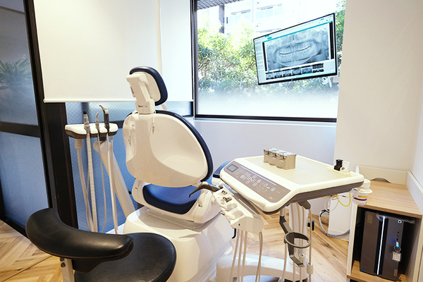 宮内雄一郎院長 COZY DENTAL 福岡 赤坂4