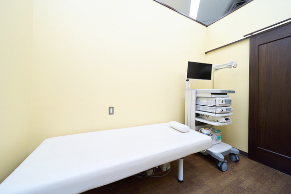 岡史篤理事長 東京イースト21クリニック4