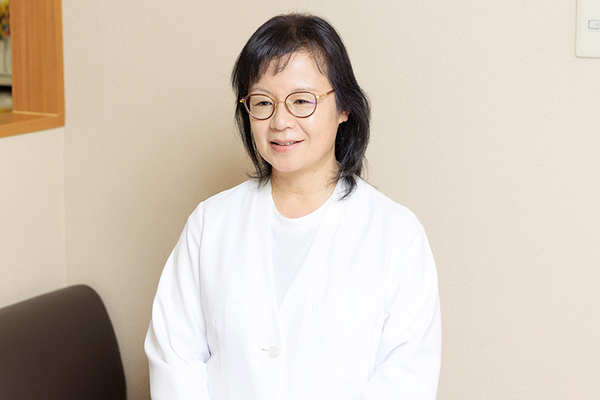 小泉美智子院長 医療法人社団蛍仁会 東元町内科クリニック4