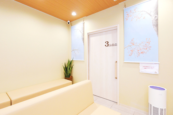 臼井靖博院長、宇野洋美先生 西新宿内科つながりクリニック4