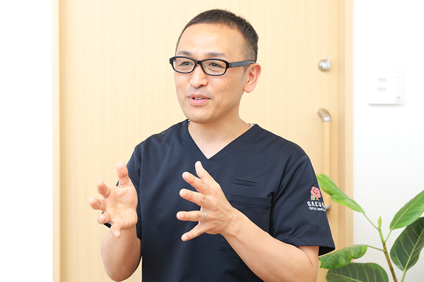 岩崎忠臣院長 さくらトータルケアクリニック4