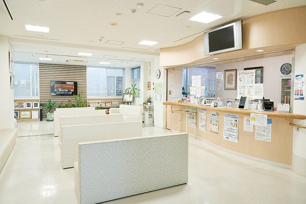 川原和也院長、松本秀一朗先生、萱島恒善先生 川原腎・泌尿器科クリニック4