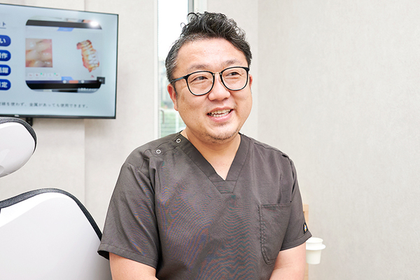 宮内利樹院長 杉田みやうち歯科4