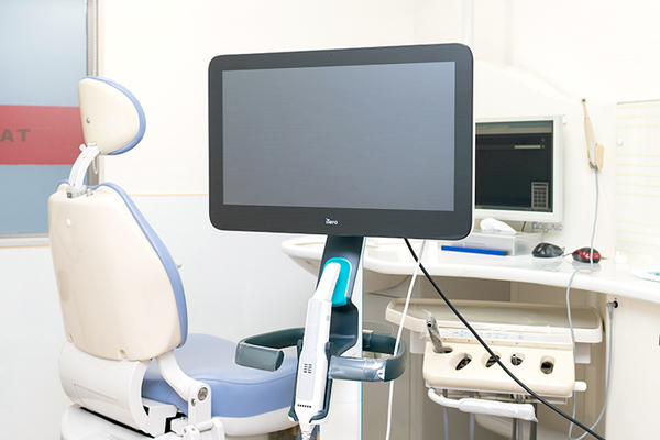 高野裕爾院長 高野デンタルクリニック4