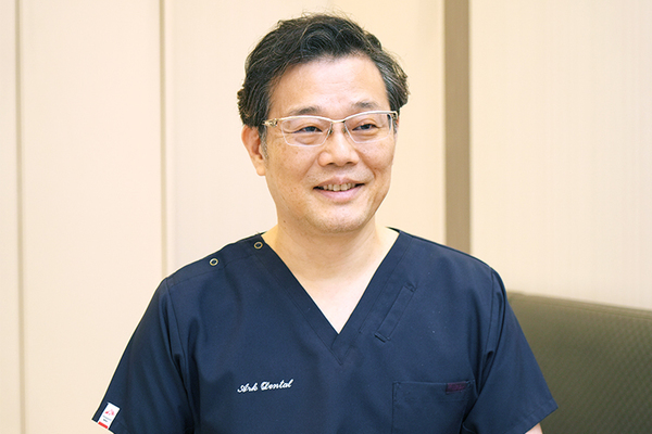 西田香理事長、西田哲也先生 アーク歯科クリニック　番町オフィス4