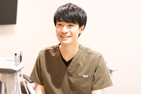 片口卓院長 シナジー歯科4