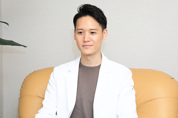 青木玲先生 藤が丘メンタルクリニック4