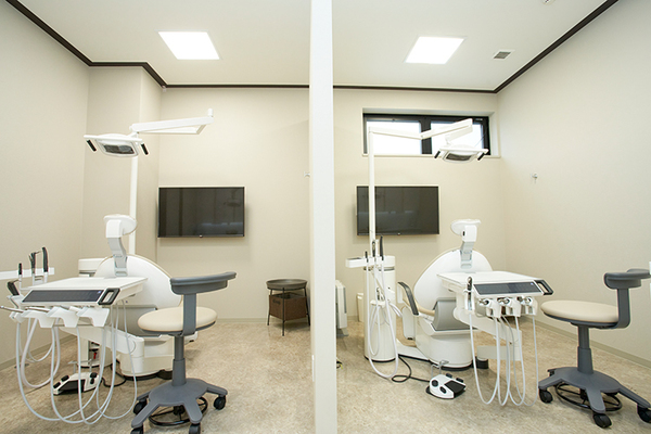 濱本靖也院長 HALO DENTAL CLINIC4