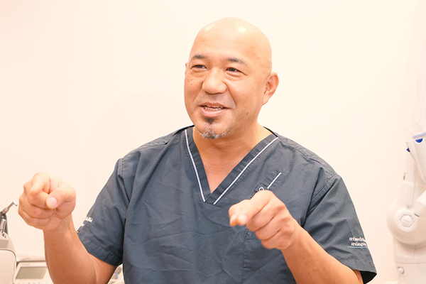 岡村泰斗院長 二子玉川ＯＭ歯科クリニック4