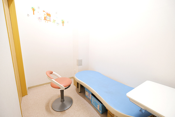 高田展行院長 船橋ベイサイド小児科4