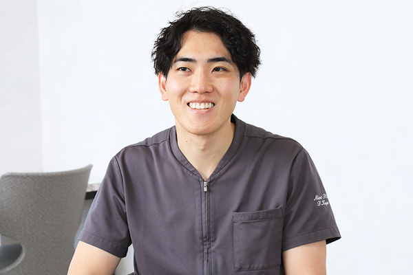 空閑大輝先生、新美帆乃香先生 にいみ歯科・矯正歯科4