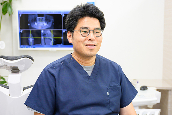 吉村周作院長 海岸歯科室CHIBA STATION4