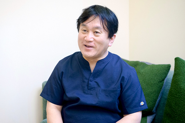 富山潔院長 白楽とみやま歯科クリニック4