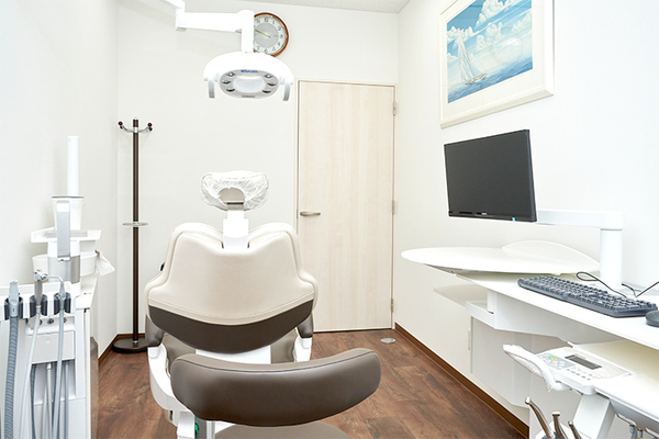 山本彰美院長 大阪中之島デンタルクリニック4