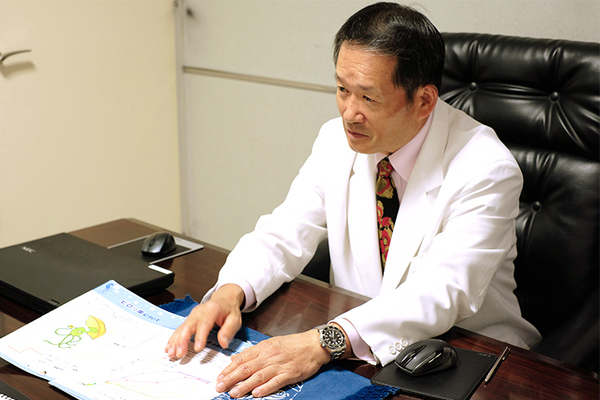 平野芳昭院長 ひらのクリニック4