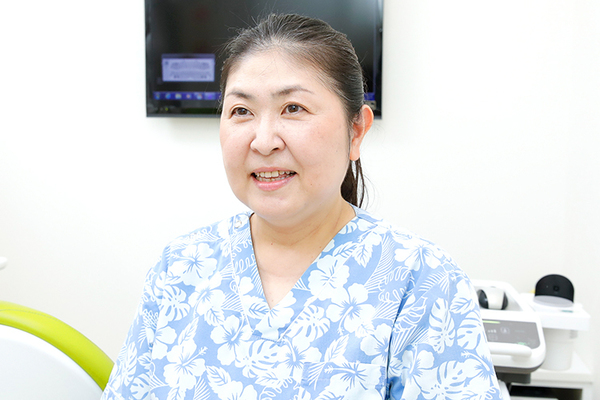 松岡英美院長 ライラック通り歯科4