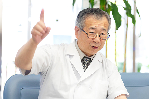 楠原俊一院長 楠原内科医院4