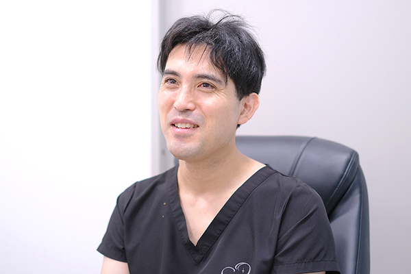 保坂宗孝院長 下北沢スキンクリニック4