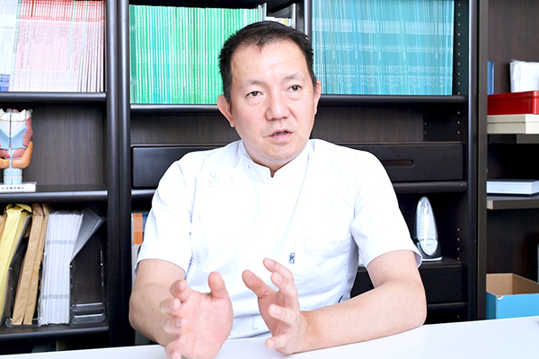 二村吉継院長 二村耳鼻咽喉科ボイスクリニック4