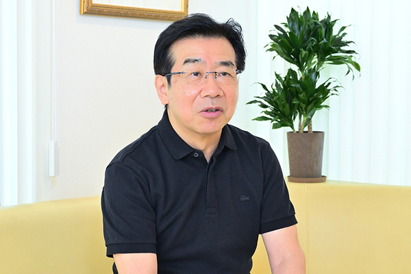 難波龍人院長 駒沢なんば眼科4