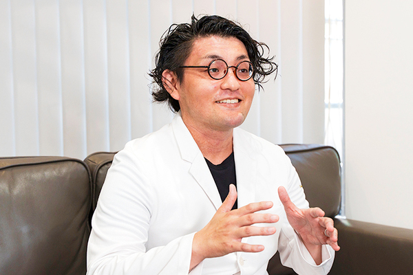 山川達也理事長、吉永駿院長 みそら訪問クリニック箕面4