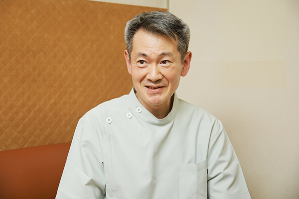 新海研太郎院長 新海歯科医院4