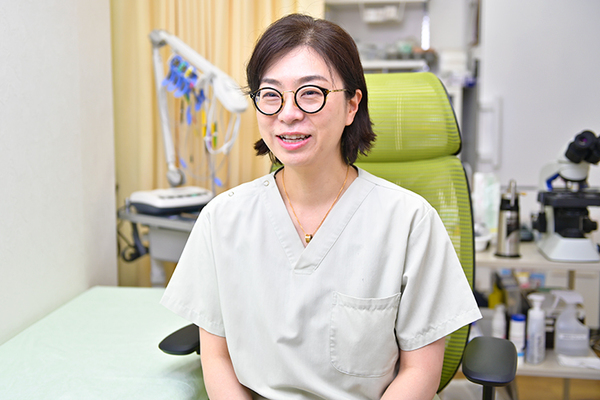 藤本智子院長 池袋西口ふくろう皮膚科クリニック4