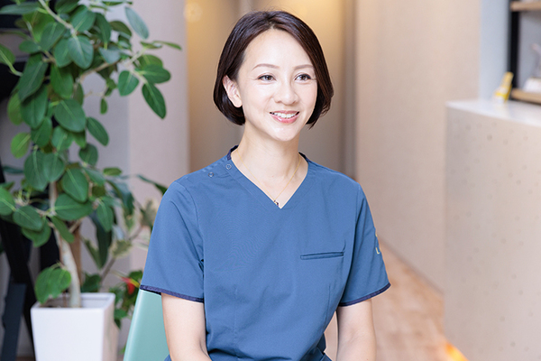 林瑠加院長 LIKKAスキンクリニック4