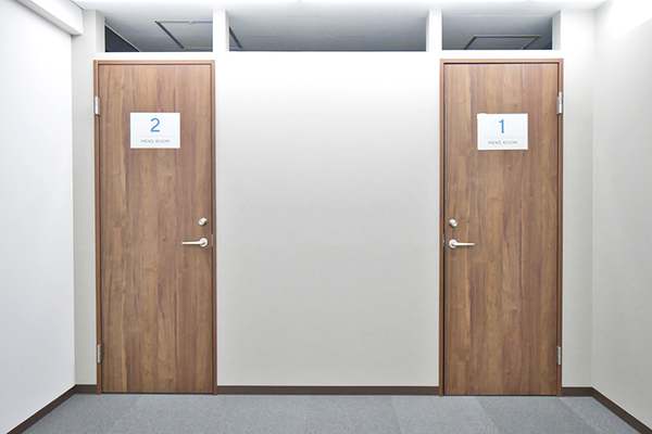 平山尚理事長 大阪梅田紳士クリニック4