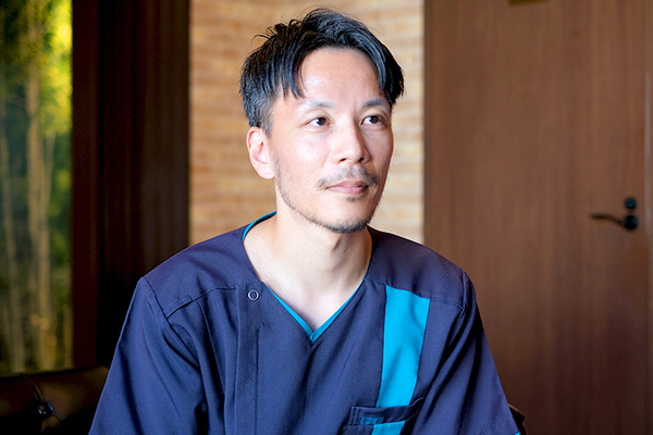 原智樹院長、鶴野拓志副院長 はらデンタルクリニック4