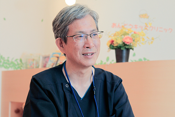 安藤仁志院長 あんどうキッズクリニック4