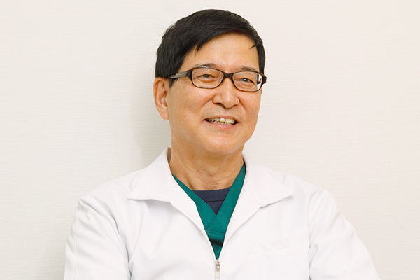 濱口雅光院長 浜口クリニック4