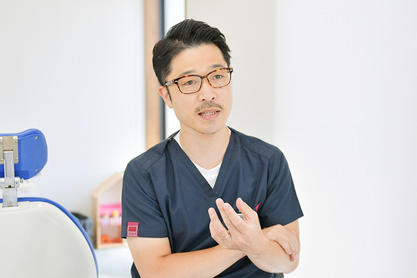 服部真丈副院長 服部歯科4