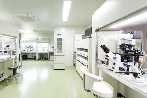 渋井幸裕院長 キネマアートクリニック4