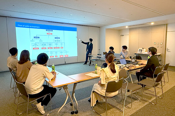 内田英彦院長 エフユークリニック代々木公園4