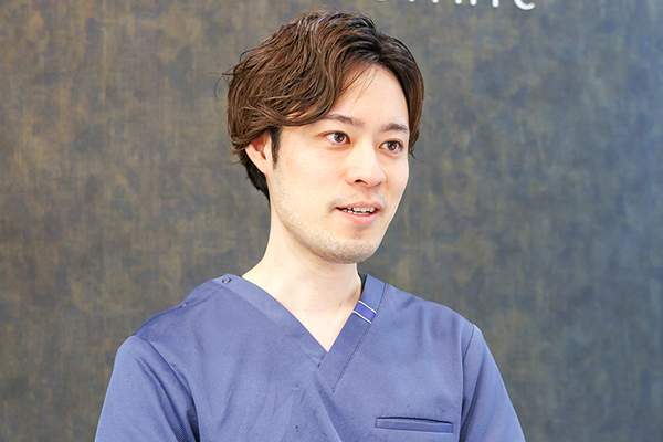 宇野勇樹院長 明大前歯科クリニック4