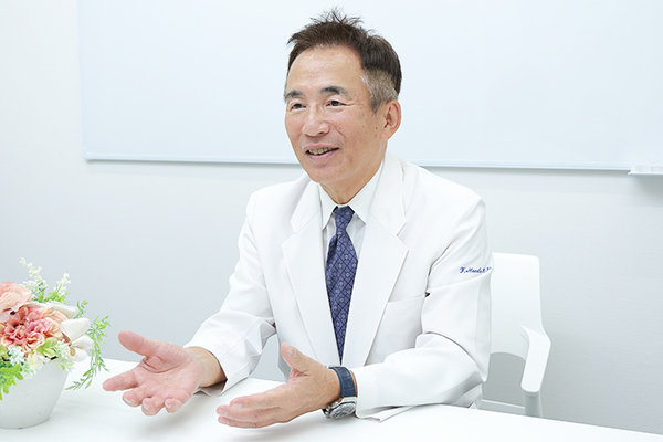 前田裕弘院長 まえだクリニック4