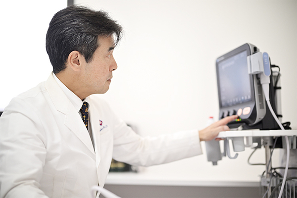 神川康也院長 下北沢DOクリニック4