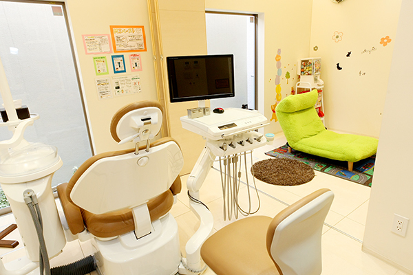 西堀慎祐副院長 にしぼり歯科クリニック4