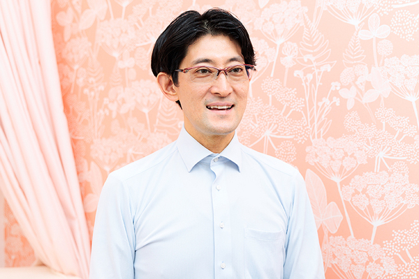 村松英之院長 きずときずあとのクリニック豊洲院4