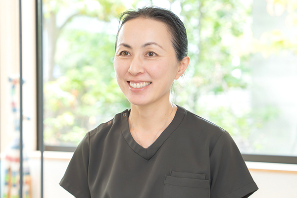 長縄敬弘院長、大場清佳先生 東山デンタルクリニック4