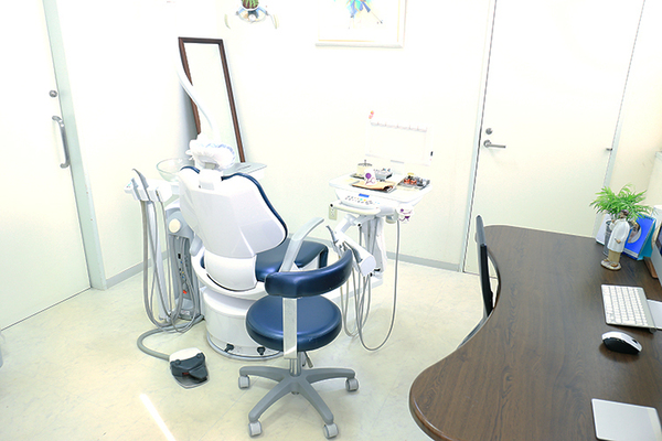 杉浦龍一院長 龍一歯科4