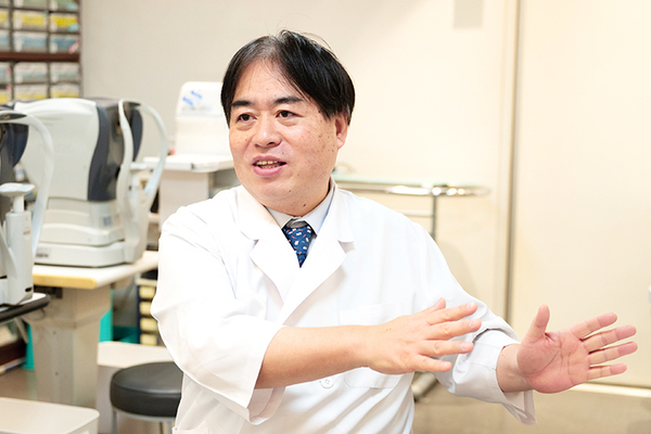 小松重昭院長 明生アイクリニック4