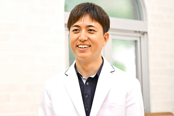 虎井僚太郎院長 赤羽ここちクリニック4